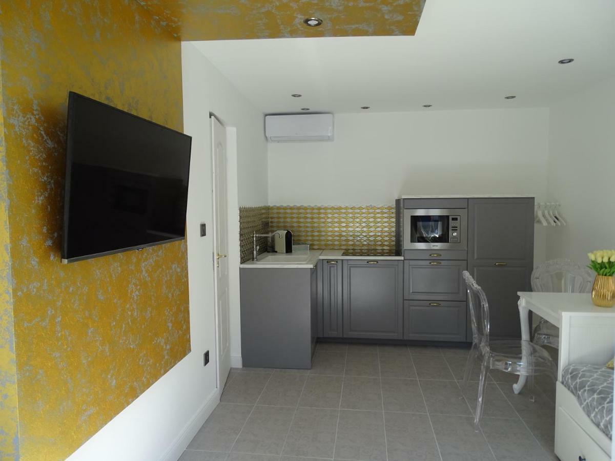 Dorothy 3 Apartment Сиофок Екстериор снимка
