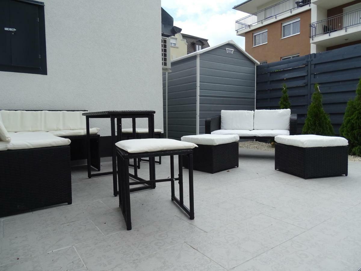 Dorothy 3 Apartment Сиофок Екстериор снимка